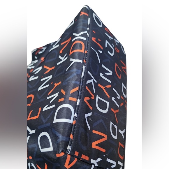 DKNY Women's Tilly Shopper Tote - Picture 2 of 3